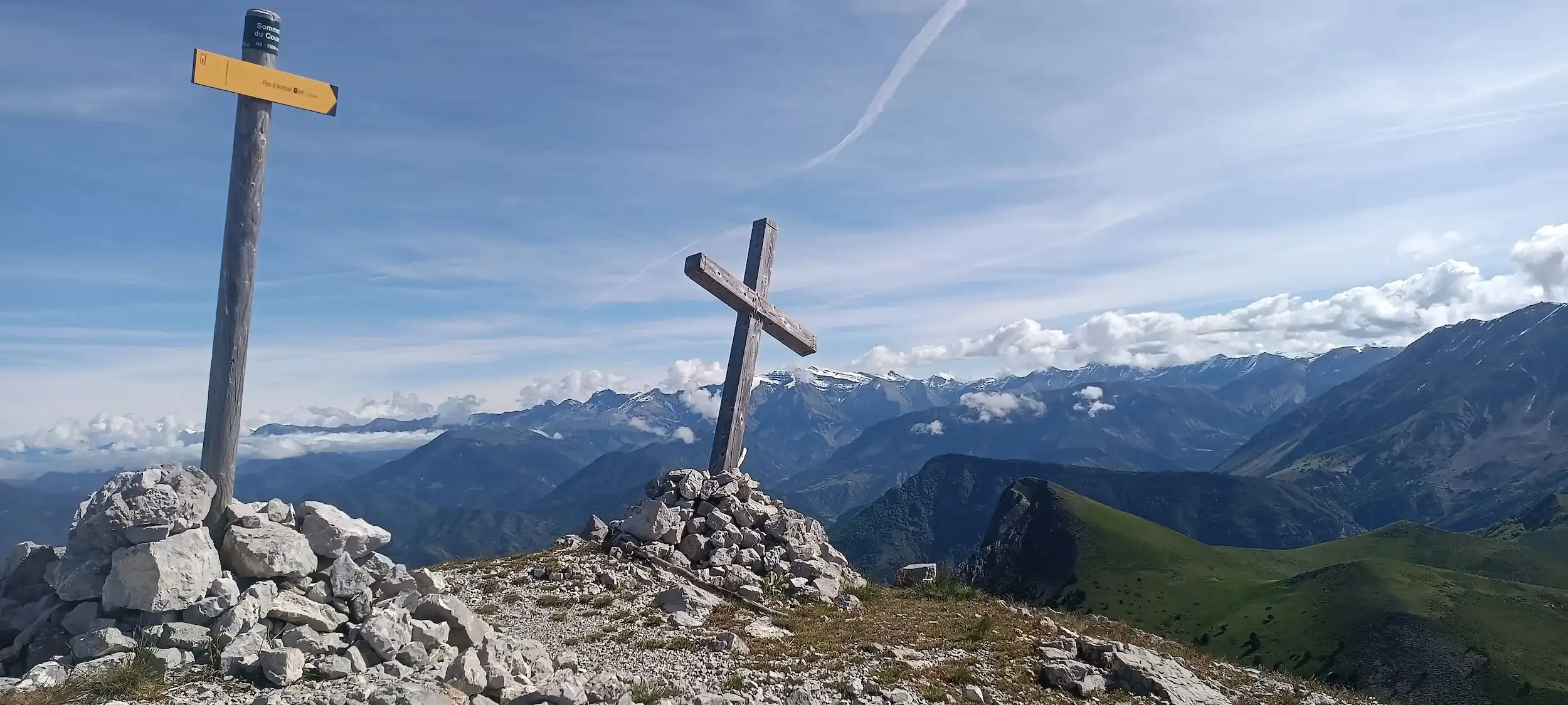 Vue depuis le Pic de Couard situé dans les Alpes de Haute Provence (04)